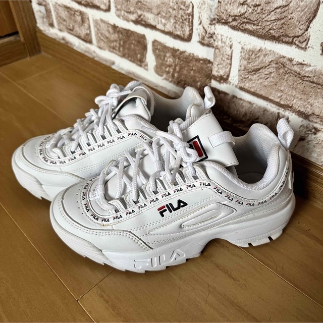 フィラ　FILA 　スニーカー　美品