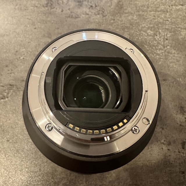 SONY(ソニー)のSONY デジタル一眼カメラ　Eマウント用レンズ FE 24-105F4 G O スマホ/家電/カメラのカメラ(その他)の商品写真