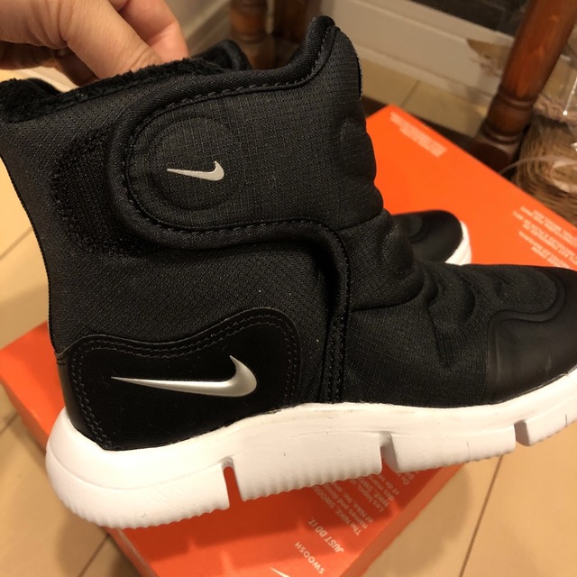 NIKE(ナイキ)の専用☆NIKE ノービスブーツ18センチ キッズ/ベビー/マタニティのキッズ靴/シューズ(15cm~)(ブーツ)の商品写真