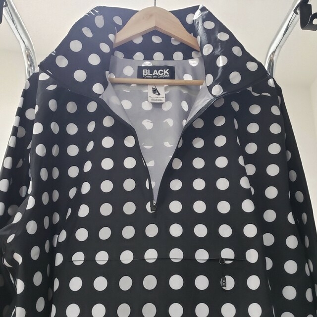 BLACK COMME des GARCONS(ブラックコムデギャルソン)のブラックコム・デ・ギャルソン　ナイキ　アノラック　ドット　ギャルソン メンズのジャケット/アウター(ブルゾン)の商品写真