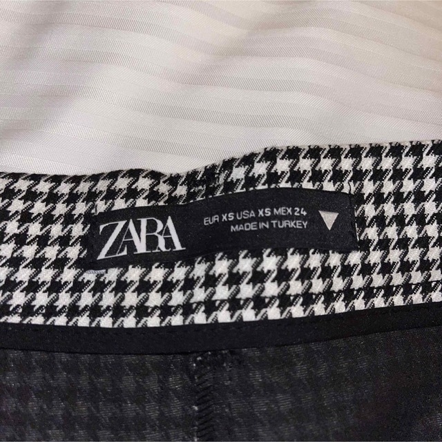 ZARA(ザラ)のZARA 千鳥格子柄スコート レディースのスカート(ミニスカート)の商品写真