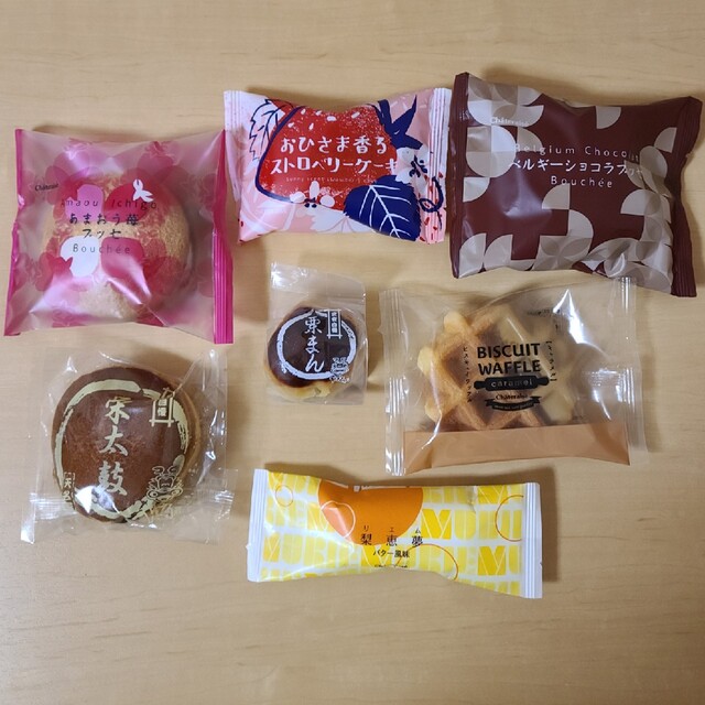 洋菓子+和菓子　7個セット 食品/飲料/酒の食品(菓子/デザート)の商品写真