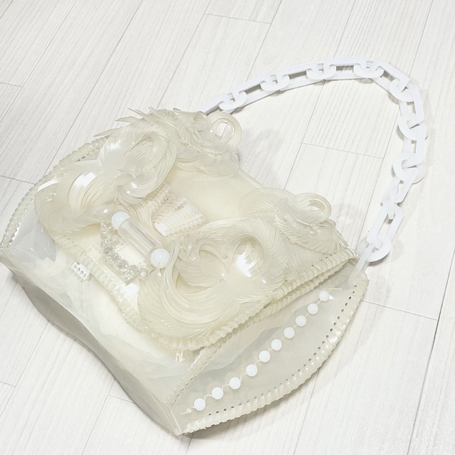 mame kurogouchi PVCバック 乳白色ホワイト　ハンドバッグ