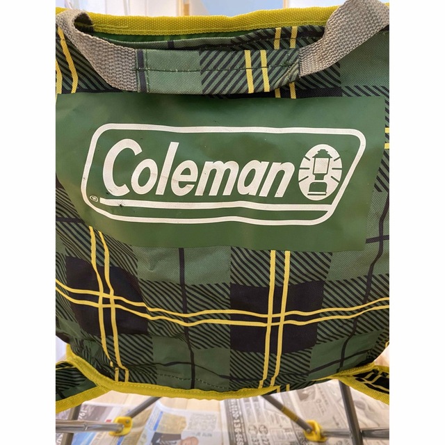 Coleman(コールマン)のコールマン　キックバックチェア　STプラットグリーン　レッド スポーツ/アウトドアのアウトドア(テーブル/チェア)の商品写真