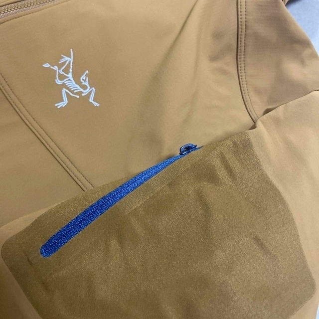 ARC'TERYX(アークテリクス)のアークテリクス　イプシロン　ジャケット　XL  ブラウン　ソフトシェル メンズのジャケット/アウター(ナイロンジャケット)の商品写真