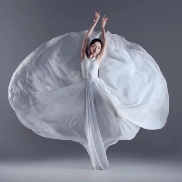 スカートスイングベリーダンス女性パフォーマンス衣装1000度ダンス衣装フルサーク