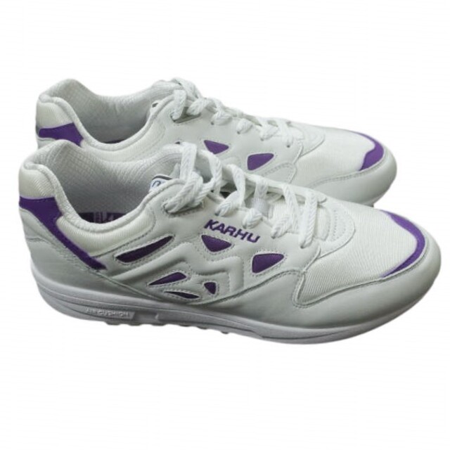 KARHU(カルフ)のKARHU カルフ LEGACY レガシー F806001 US10(28cm) Bright White/Tillandsia Purple スニーカー シューズ【新古品】【中古】【KARHU】 メンズの靴/シューズ(スニーカー)の商品写真