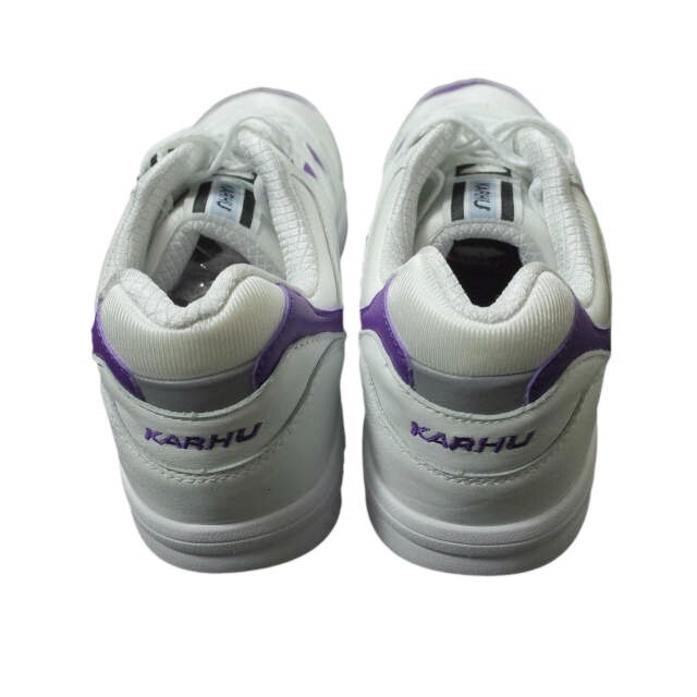 KARHU(カルフ)のKARHU カルフ LEGACY レガシー F806001 US10(28cm) Bright White/Tillandsia Purple スニーカー シューズ【新古品】【中古】【KARHU】 メンズの靴/シューズ(スニーカー)の商品写真