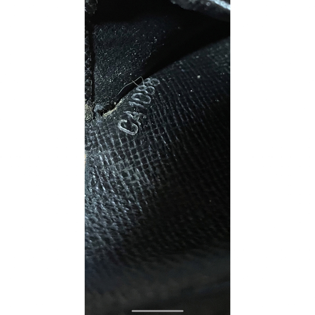 LOUIS VUITTON(ルイヴィトン)のダミエグラフィック二つ折り財布 メンズのファッション小物(折り財布)の商品写真