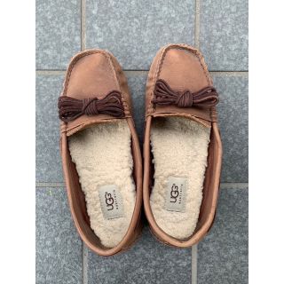 アグ(UGG)のugg  モカシン　レディース　アグ(スリッポン/モカシン)