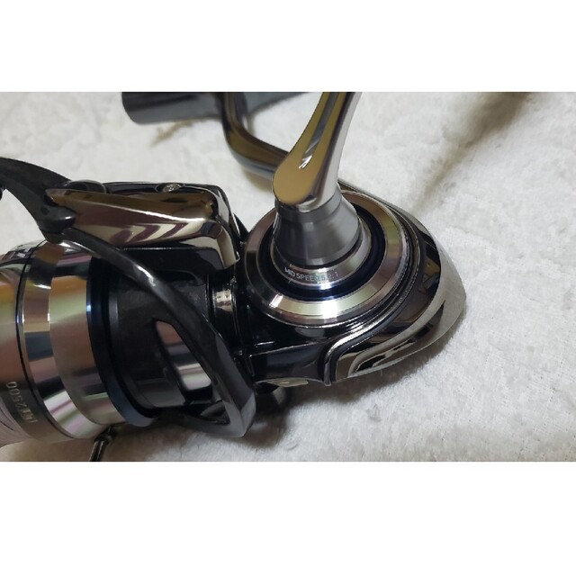 DAIWA(ダイワ)のDAIWA  EXIST LT2500 スポーツ/アウトドアのフィッシング(リール)の商品写真