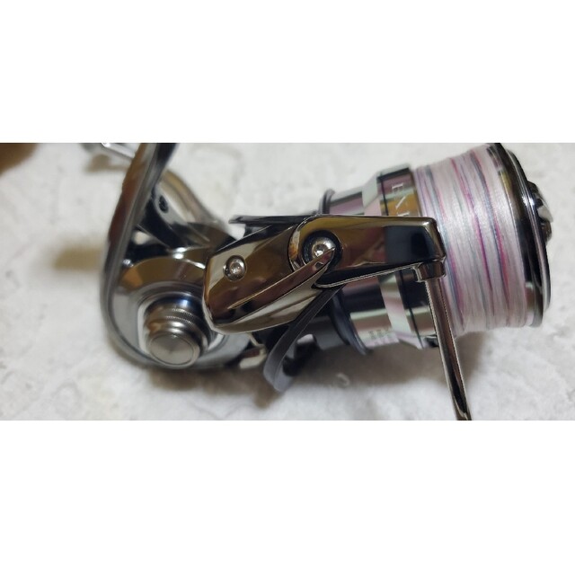 DAIWA(ダイワ)のDAIWA  EXIST LT2500 スポーツ/アウトドアのフィッシング(リール)の商品写真