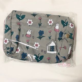 ミッフィー(miffy)のミッフィー ❁ 撥水ママポーチ　スタディオクリップ　ポーチ　マルチケース(キャラクターグッズ)