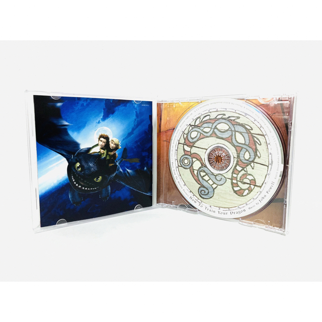 【新品同様】映画『ヒックとドラゴン』ブルーレイ&DVD2枚組+サントラCDセット