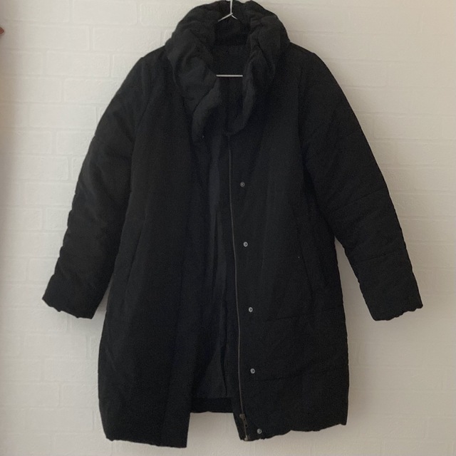 KBF(ケービーエフ)のKBF  中綿コート　黒　ブラック レディースのジャケット/アウター(ダウンジャケット)の商品写真
