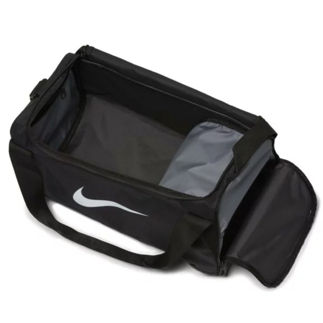 NIKE(ナイキ)のNIKE　新品　未使用　ボストンバック　40L　ブラック メンズのバッグ(ドラムバッグ)の商品写真