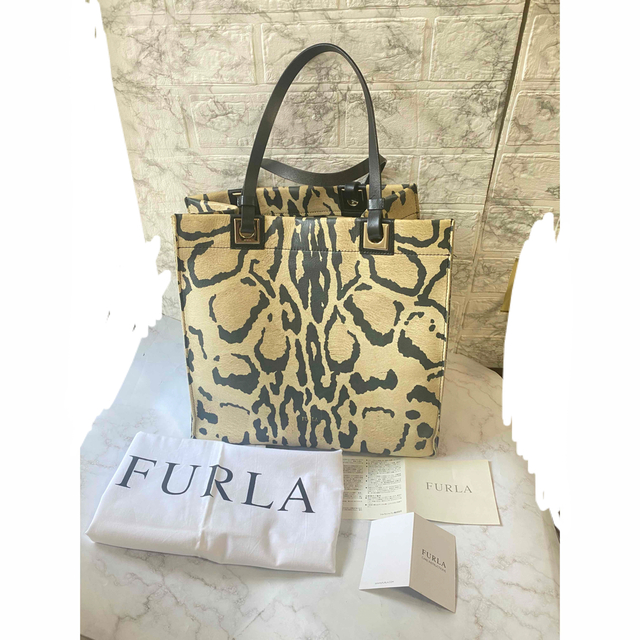 フルラ A4 リバーシブル レザー トートバッグ FURLA レオパード 豹柄