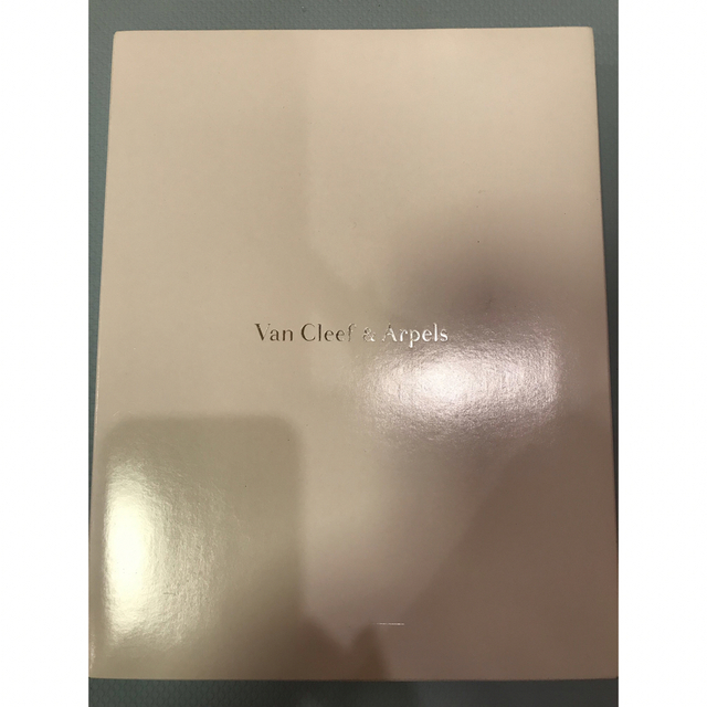 Van Cleef & Arpels(ヴァンクリーフアンドアーペル)のVan Cleef & Arpels ヴァンクリーフ  写真集 レディースのアクセサリー(ネックレス)の商品写真