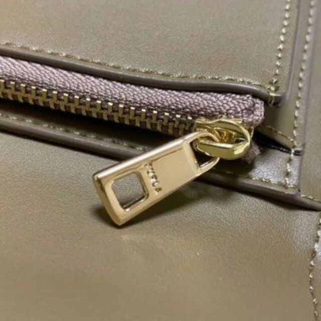 FURLA フルラ 三つ折り財布 カーキブラウン系