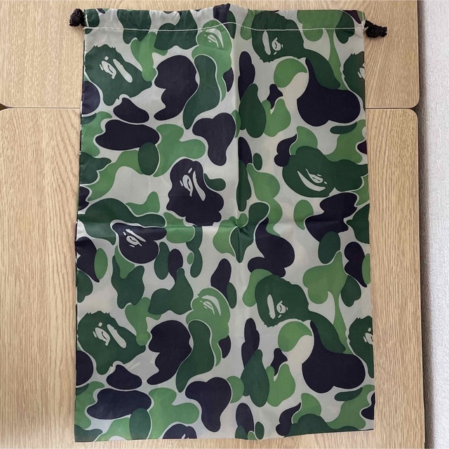 A BATHING APE(アベイシングエイプ)のエイプAPE  巾着袋　雑誌の付録 メンズのメンズ その他(その他)の商品写真