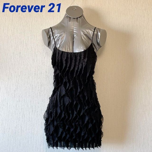 FOREVER 21(フォーエバートゥエンティーワン)のForever 21 黒 ヒラヒラ付き ロングキャミソール レディースのトップス(キャミソール)の商品写真