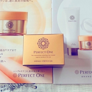 PERFECT ONE - 【新品未使用】パーフェクトワン 薬用リンクルストレッチジェル