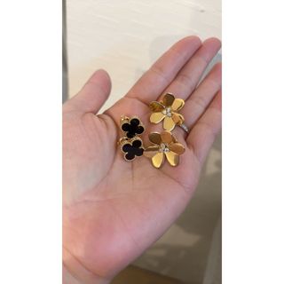 ヴァンクリーフアンドアーペル(Van Cleef & Arpels)の【未使用】ヴァンクリーフヴィンテージアルハンブラ　オニキス　ピアス(ピアス)