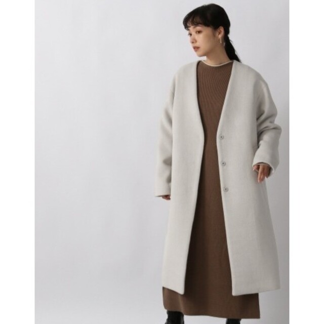 美品】ローリーズファーム LOWRYS FARMメリノノーカラーコート 白