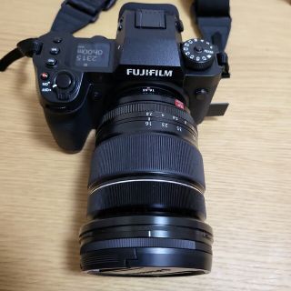 フジフイルム(富士フイルム)のFUJIFILM X-H2 XF16-55mm F2.8 　レンズセット(デジタル一眼)