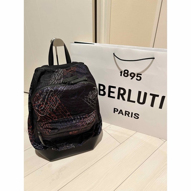 2022年のクリスマスの特別な衣装 Berluti ベルルッティ ナイロン
