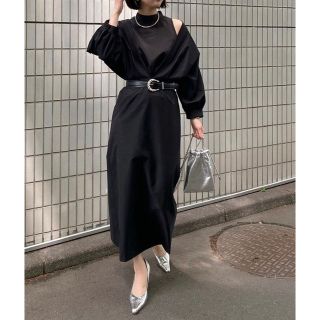 アメリヴィンテージ(Ameri VINTAGE)のMEDI OFF SHOULDER PUFF SLEEVE DRESS(ロングワンピース/マキシワンピース)