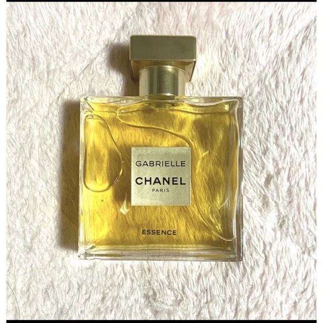 CHANEL(シャネル)のガブリエル シャネル エッセンス オードゥ パルファム 50ml コスメ/美容の香水(香水(女性用))の商品写真