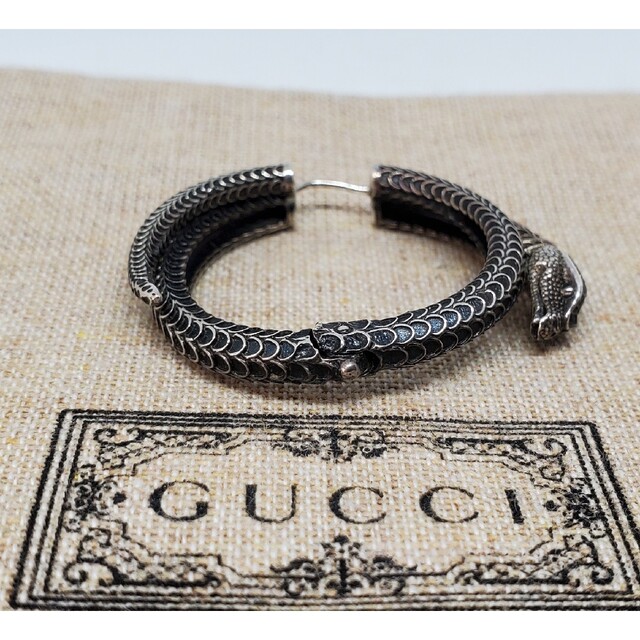 超レア廃盤美品】GUCCI スネーク ピアス 蛇 シルバー-