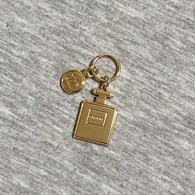 CHANEL(シャネル)のCHANEL チャーム レディースのアクセサリー(チャーム)の商品写真