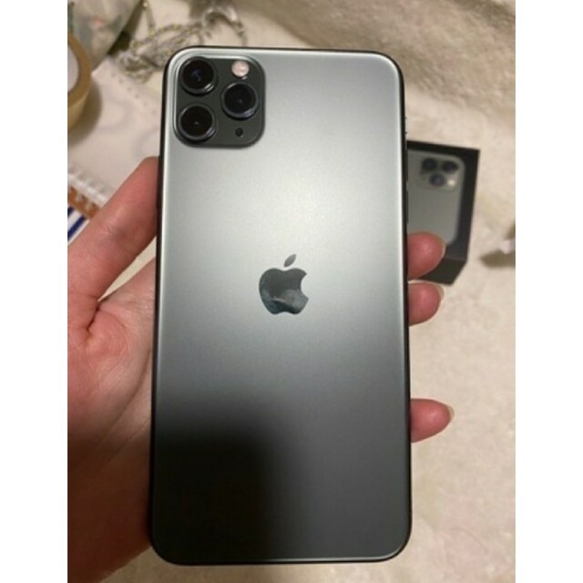 iPhone(アイフォーン)のiPhone11 Pro Max 64GB Midnight Green スマホ/家電/カメラのスマートフォン/携帯電話(スマートフォン本体)の商品写真