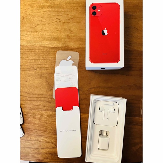 iPhone(アイフォーン)のiPhone 11 (PRODUCT)RED 256 GB SIMフリー スマホ/家電/カメラのスマートフォン/携帯電話(スマートフォン本体)の商品写真