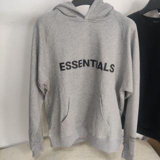 新品 FOG Essentials エッセンシャルズ パーカー 男女兼用 Mの通販|ラクマ