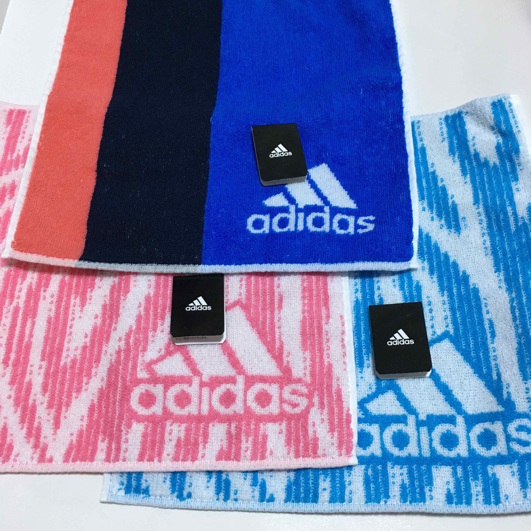 adidas(アディダス)のadidas ミニタオル 3枚セット レディースのファッション小物(ハンカチ)の商品写真