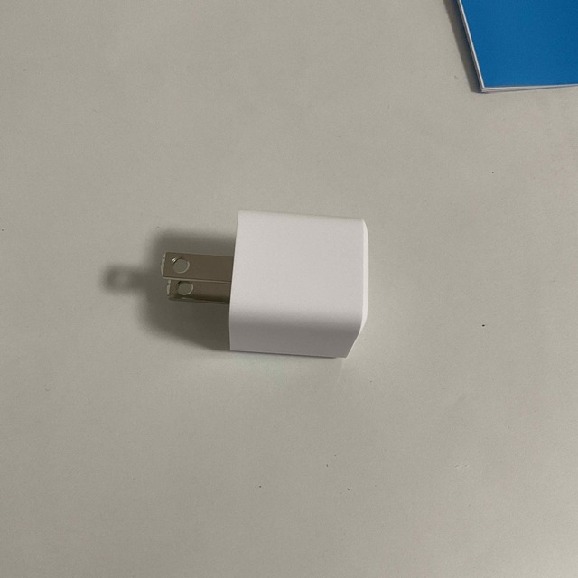 Anker(アンカー)のAnker Anker PowerPort III Nano 20W White スマホ/家電/カメラのスマートフォン/携帯電話(バッテリー/充電器)の商品写真