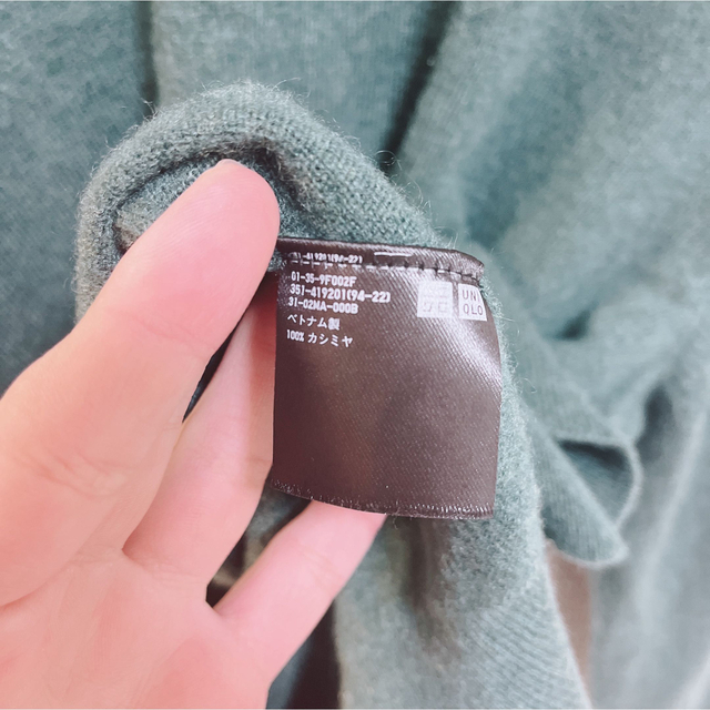 UNIQLO(ユニクロ)のカシミヤクルーネックセーター　UNIQLO Lサイズ メンズのトップス(ニット/セーター)の商品写真