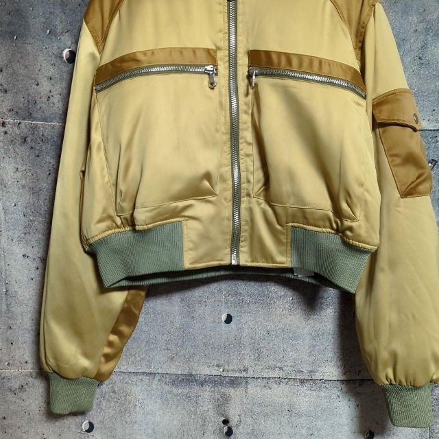 ZARA クロップド丈 サテンジャケット フライトジャケット ZARA クロップド丈 サテンジャケット フライトジャケット