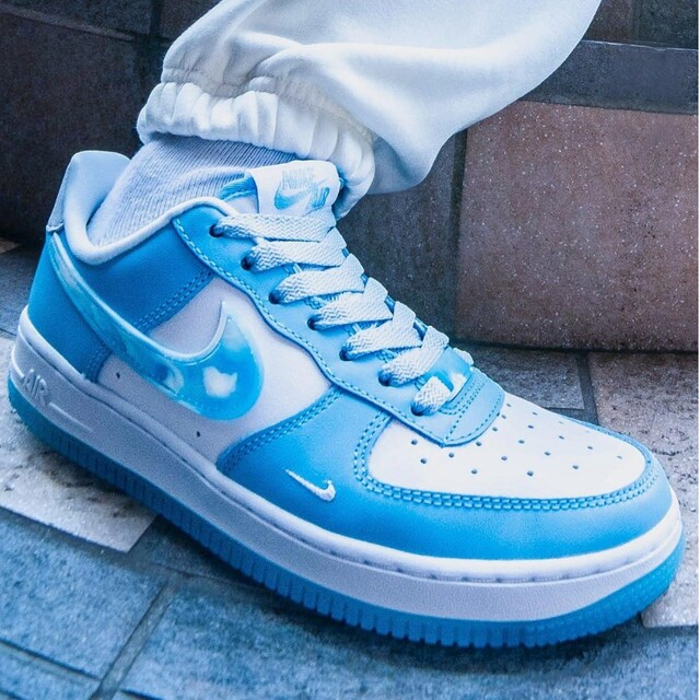 W AIR FORCE 1 ’07 LX　Celestine Blue