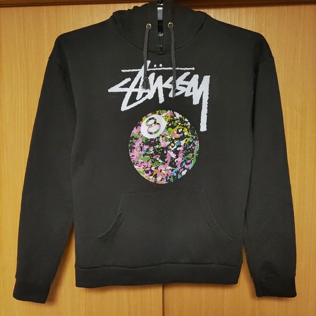 STUSSY ステューシー   フードパーカー　白トップス