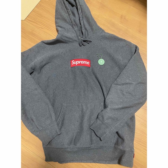 Supreme(シュプリーム)のシュプリーム　ボックスロゴ　パーカー メンズのトップス(パーカー)の商品写真