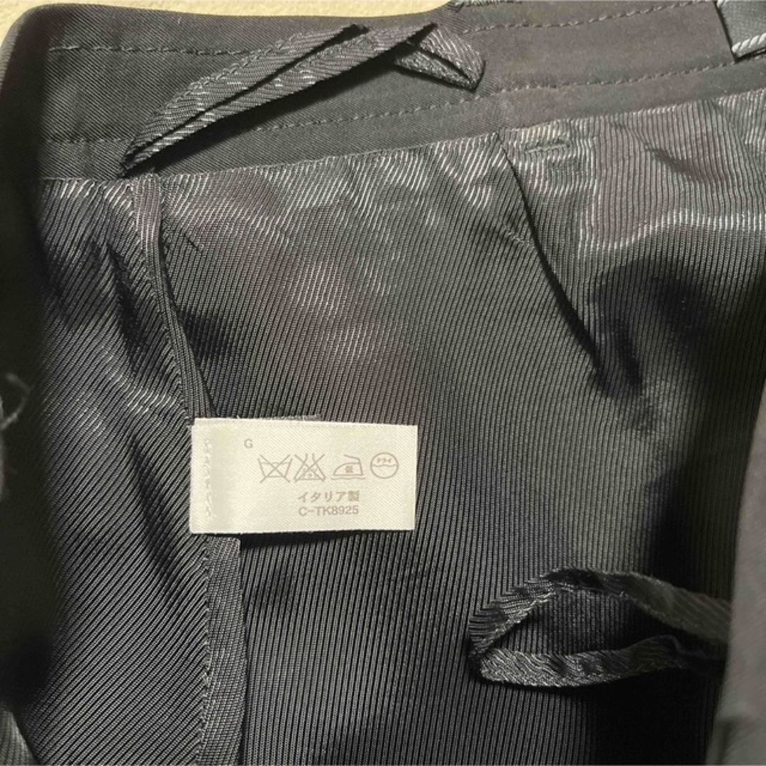 PRADA(プラダ)のPRADA ブラック　ナイロン膝丈スカート　size42 レディースのスカート(ひざ丈スカート)の商品写真