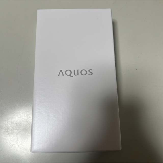 AQUOS sense6s SH-RM19s　SIMフリー　シルバ-