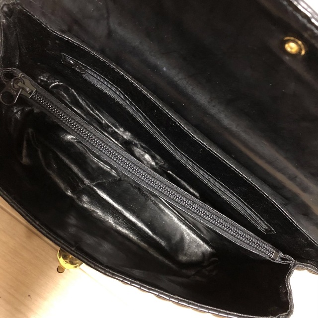 ハンドバッグ 羊革 美品 ラムスキン キルティング ブラック×金 ココハンドル レディースのバッグ(ハンドバッグ)の商品写真