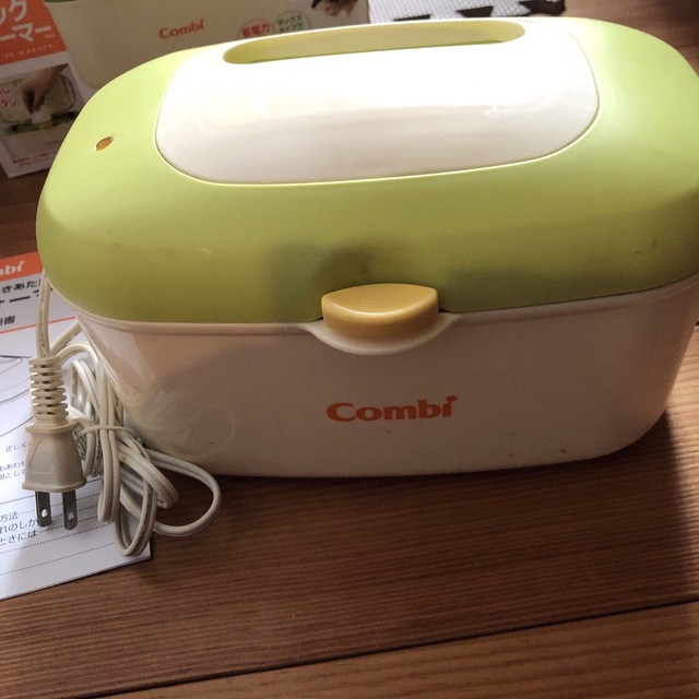 combi(コンビ)のお尻拭きウォーマー キッズ/ベビー/マタニティのおむつ/トイレ用品(ベビーおしりふき)の商品写真