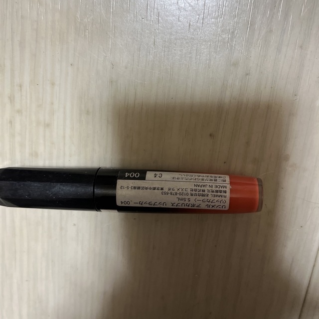 RIMMEL(リンメル)のリンメル　アポカリプスリップラッカー　004 コスメ/美容のベースメイク/化粧品(口紅)の商品写真