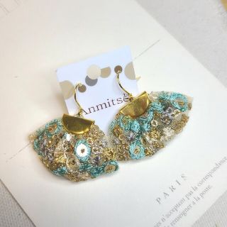 刺繍リボン　ピアス(ピアス)